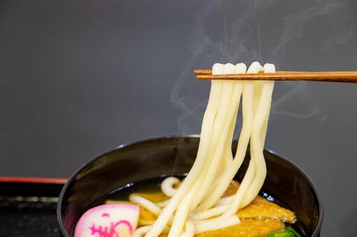 🥢 . 玄米うどん絵空事札幌店、6 3 火 オープン。 僕の父親が経営してます。 親友がうどん作ってます。 天ぷらもうどんも全てグルテンフリー。食事しながらファイターズ戦も見れます。 今日はプレオープンでファイターズ関係者の皆さんが来てくれました。 皆さまも是非