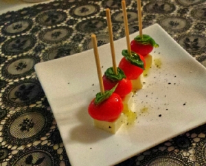 カプレーゼサンタ カプレーゼピンチョスの写真素材36686370- PIXTA