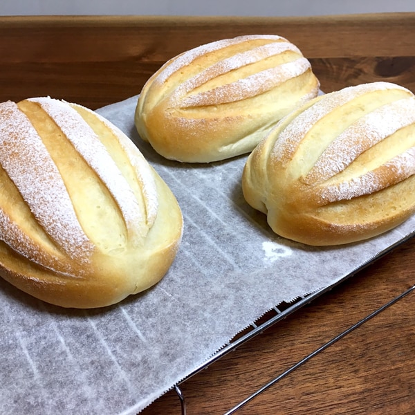 手捏ね♡簡単美味しいバターロール♪