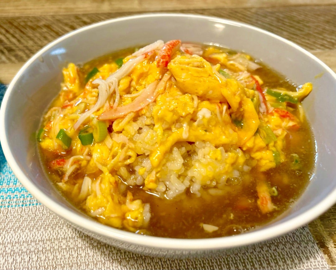 大阪王将の人気メニュー「天津炒飯」を自宅で再現！素を使ってお手軽に「天心焼き飯」│&table powered by 大阪王将