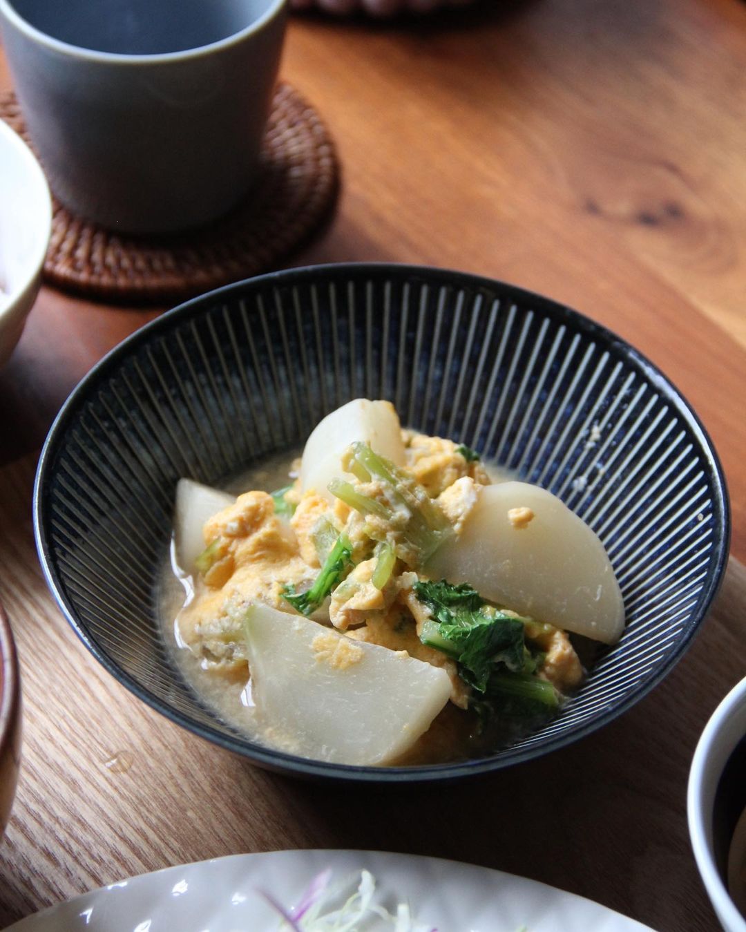 おすすめ返礼品🐟🩵 うなぎで有名な山田水産の さばカツ登場👏🏻✨ 国産のさばを骨取りして パン粉につけて2度揚げし 甘辛いソースにつけてふっくら柔らかく仕上げた逸品です☺️ 電子レンジで簡単に調理できるので 美味しいさばカツが すぐに食べられます🎶 ご飯🍚パン