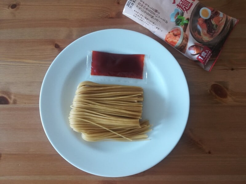 業務スーパーの ビビン麺🙌 ふるるのビビン麺より 辛くなくて食べやすい❗業務スーパー業スービビン麺業務用スーパー業スー業務スーパー購入品業スー購入品おうちごはん韓国グルメ業務スーパーおすすめもちもち韓国麺レシピ麺