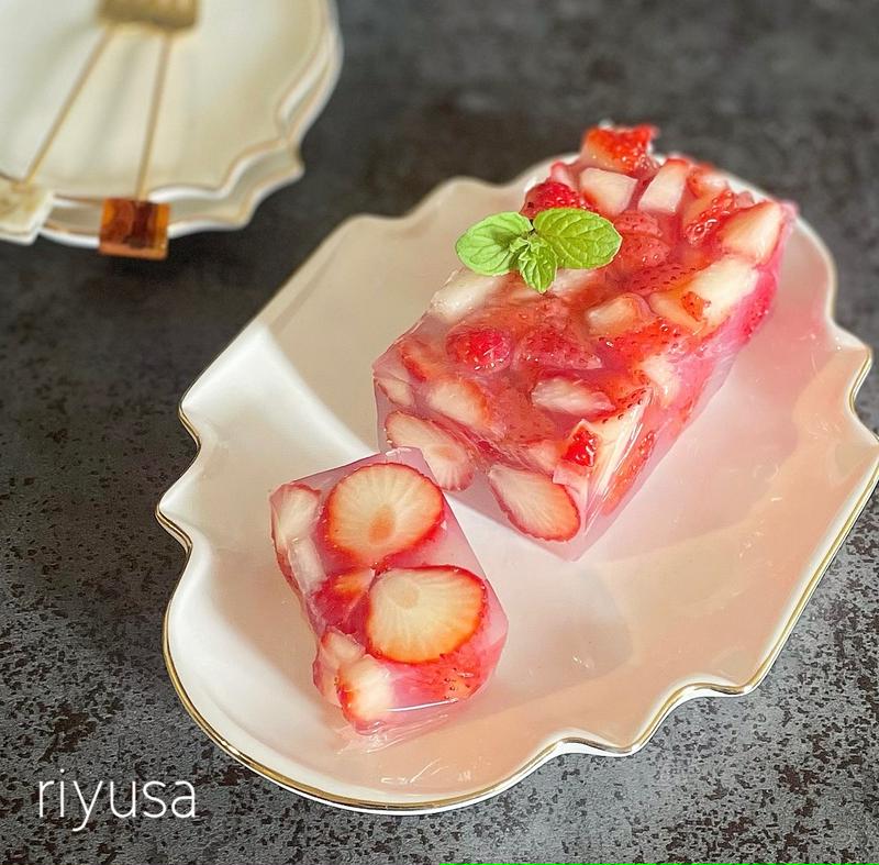 ひな祭りにも☆いちごのしっとりカップケーキ