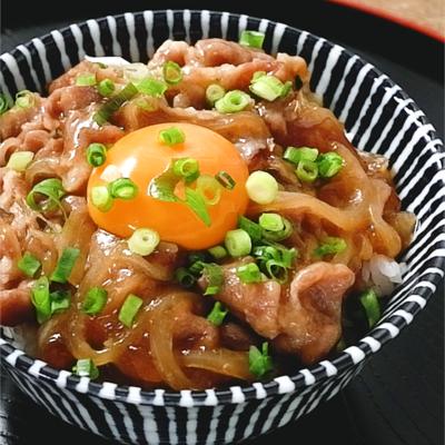 一杯でおかずとご飯を楽しめる。がっつり食べたい「丼もの」レシピキナリノ