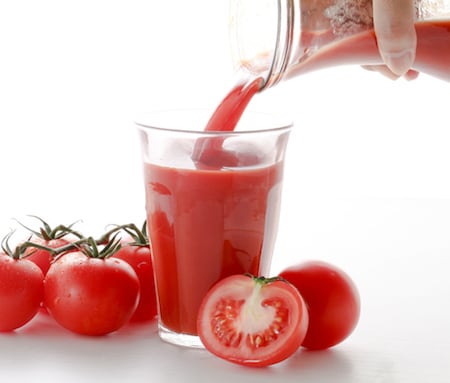 トマトジュース＋オリーブオイル＋黒酢をレンチンして飲むの継続中。BASE FOOD Labo