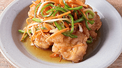 つくれぽ10000超え！鶏もも肉レシピ人気1位～40位ランキング照り焼きなど簡単焼くだけの夕飯向きおかずからお酢などで作る居酒屋風さっぱりレシピまで紹介クーカイ-Cookai