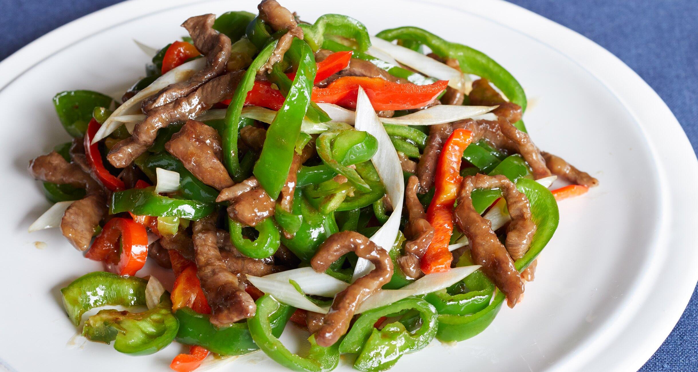 ご飯が進む！こま切れ牛肉のチンジャオロース