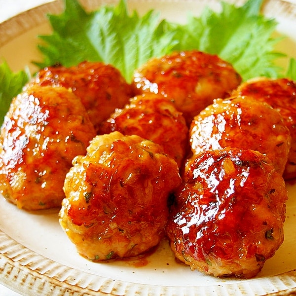 大葉チーズ豚つくね 🐷🌈@rakuhappy_ 👈 他にも便利なレシピを見たい方はこちら💁🏼‍♀️💓 ⁡レシピを見返したい！そんな方に便利な“保存”をお忘れなく🔖今回は @momomeshiiiさんの 投稿をご紹介します