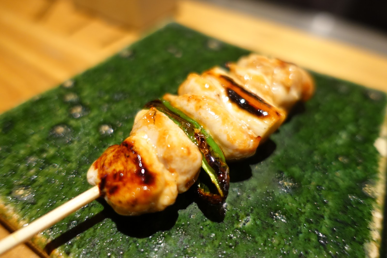 中目黒いぐち 恵比寿のはずれにある焼き鳥。 ピンチョススタイルでいろんな串が出てくるのがちょっと変わってる。恵比寿グルメ中目黒グルメ中目黒いぐち焼き鳥大人の焼き鳥食べログ3点5以上ピンチョススタイル美食ラボ俺のリアル飯ルーティン店を探す旅
