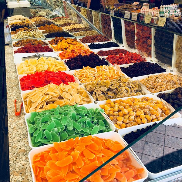 ウィーン最大のマーケット「ナッシュマルクト」を食べ歩くたびこふれ