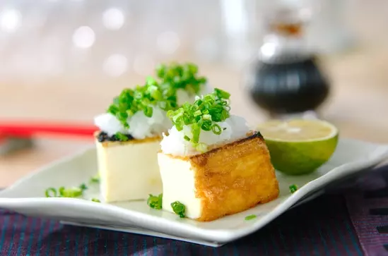 作り置きレシピ 厚揚げとしめじの煮物・作り方Tasty