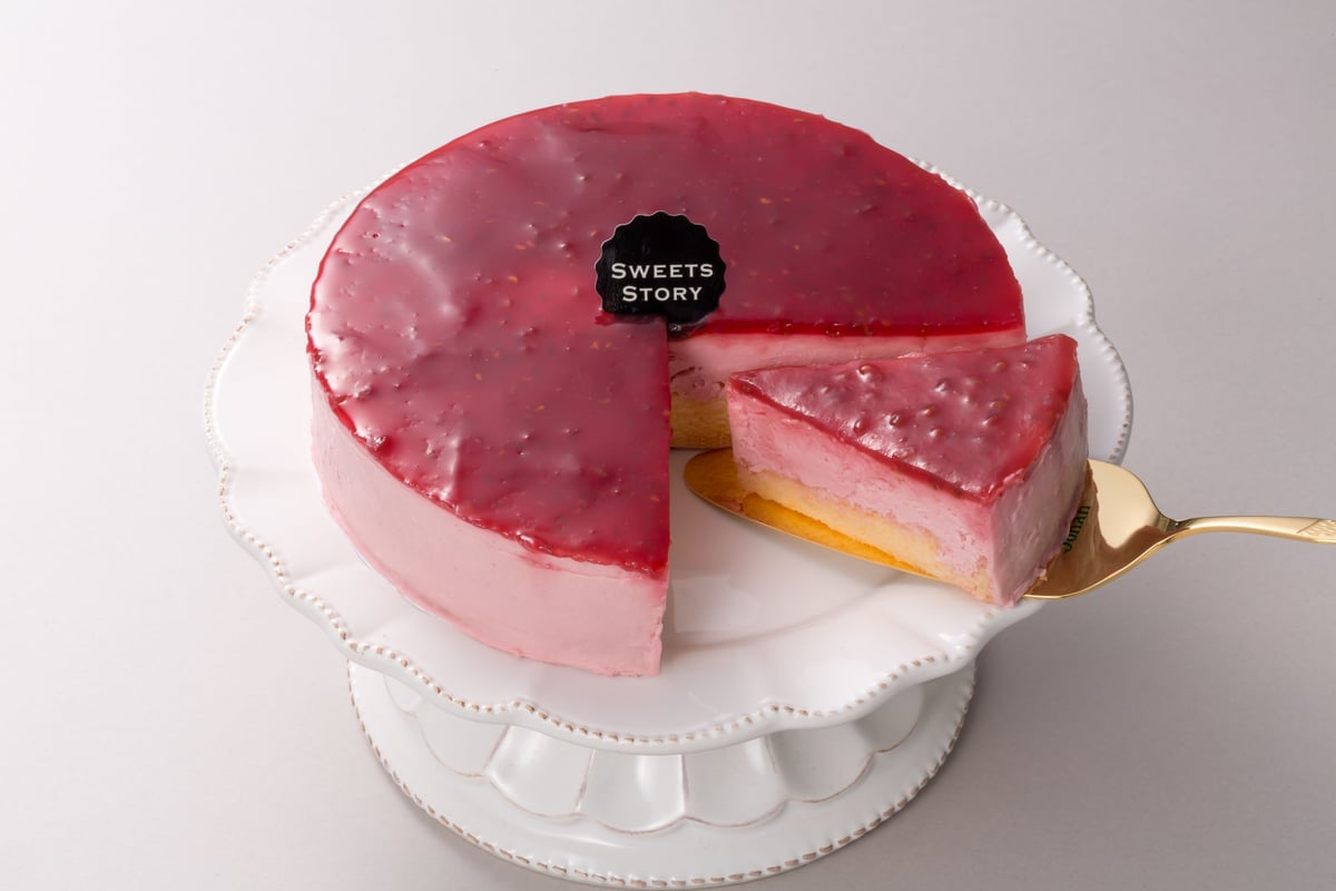 かくてる様日本未発売バレンタイン限定リンツチェリーバニラ＆ラズベリーチーズケーキ