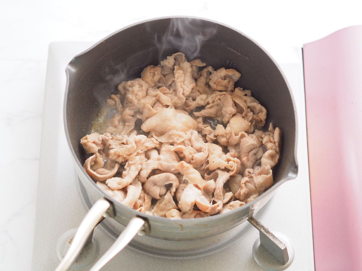 うまみたっぷり！ 豚肉とごぼうのしぐれ煮