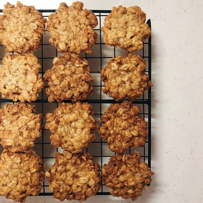 はちみつでつくるオートミールクッキー蜂兵衛館西澤養蜂場本店