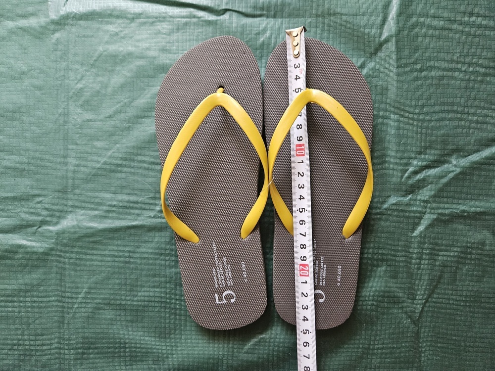 セリア Seria で購入した水泳帽 スイムキャップ 、ゴーグル、ビーチボール 百均 100円均一 の商品 : 育てるブログ