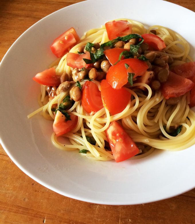 今すぐやって！納豆はパスタのためにあったのかと思うくらいうまいです納豆トマトパスタ - YouTube