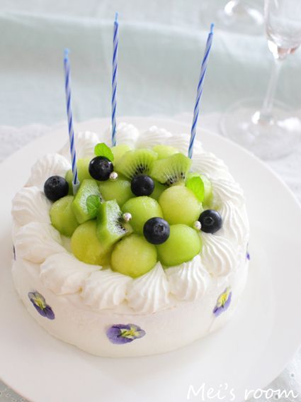 いちごのチョコレートケーキ🎂 大好きなイチゴとチョコのホールケーキ🍓🍫おうち時間手作りケーキ手作りホールケーキいちごチョコ ケーキいちごケーキチョコケーキいちごチョコレート