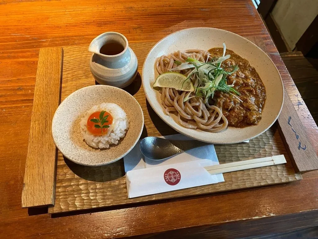 京都烏丸御池、サラリーマンご用達の高コスパランチ「みまでり間之町」グッチジャパンの京都最新グルメ