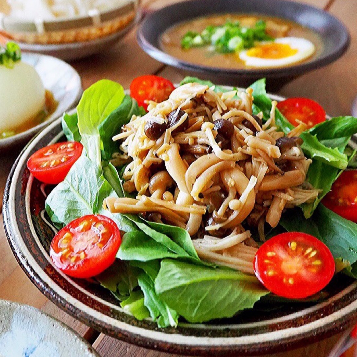 身体が喜ぶサラダ！デパ地下風なごぼうとキノコのごちそうサラダ