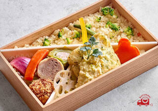 田舎風 ローストビーフ オニオンソース 1,250円麹町フレンチ - くるめし弁当