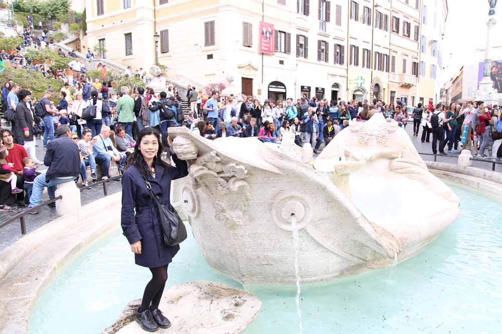 𝐀𝐙𝐔𝐒𝐀📍𝐑𝐨𝐦𝐞, 𝐈𝐭𝐚𝐥𝐲 🇮🇹 ジョリッティとスペイン広場でローマの休日 ごっこ😇 ここの ジェラート本当おいしかった、優勝🥹🍦italyitaliaromaromeitalytripgiolittiイタリア旅行ローマジョリッティスペイン広場Instagram