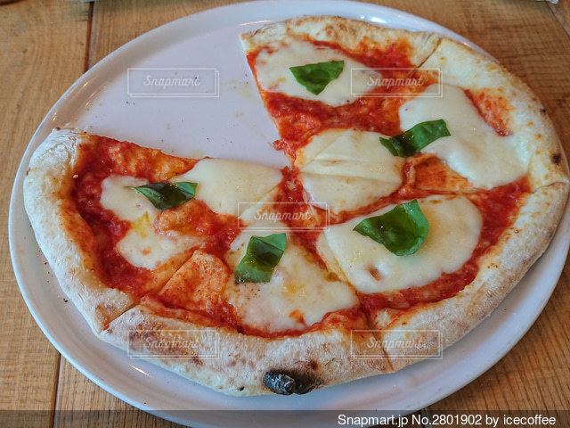 ミックスピザのカロリーと糖質 一切れと一枚 宅配や冷凍ピザの栄養成分比較 - 痩身エステコンパスin新宿