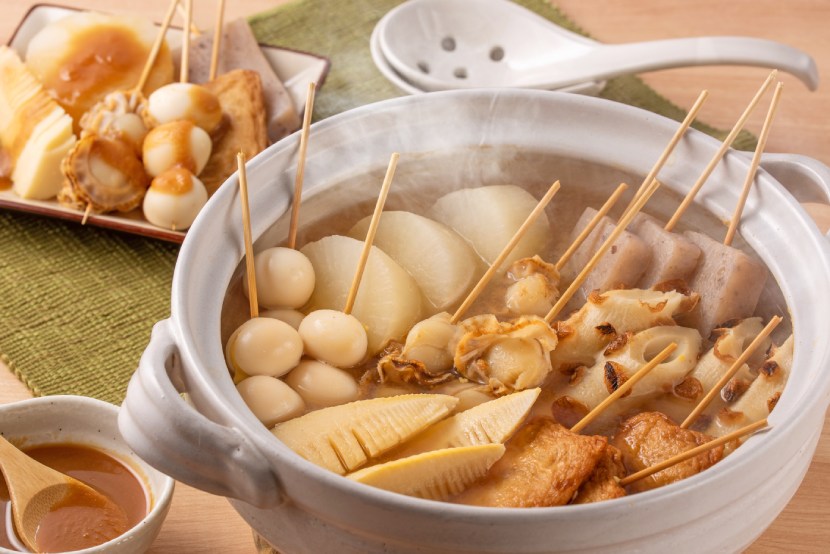 芯が通ってやわらかい、やさしいうどんに讃岐のおでんサカキシンイチロウ