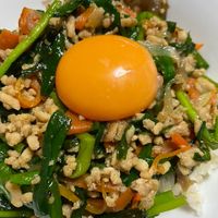 豚ひき肉とニラの簡単スタミナ丼