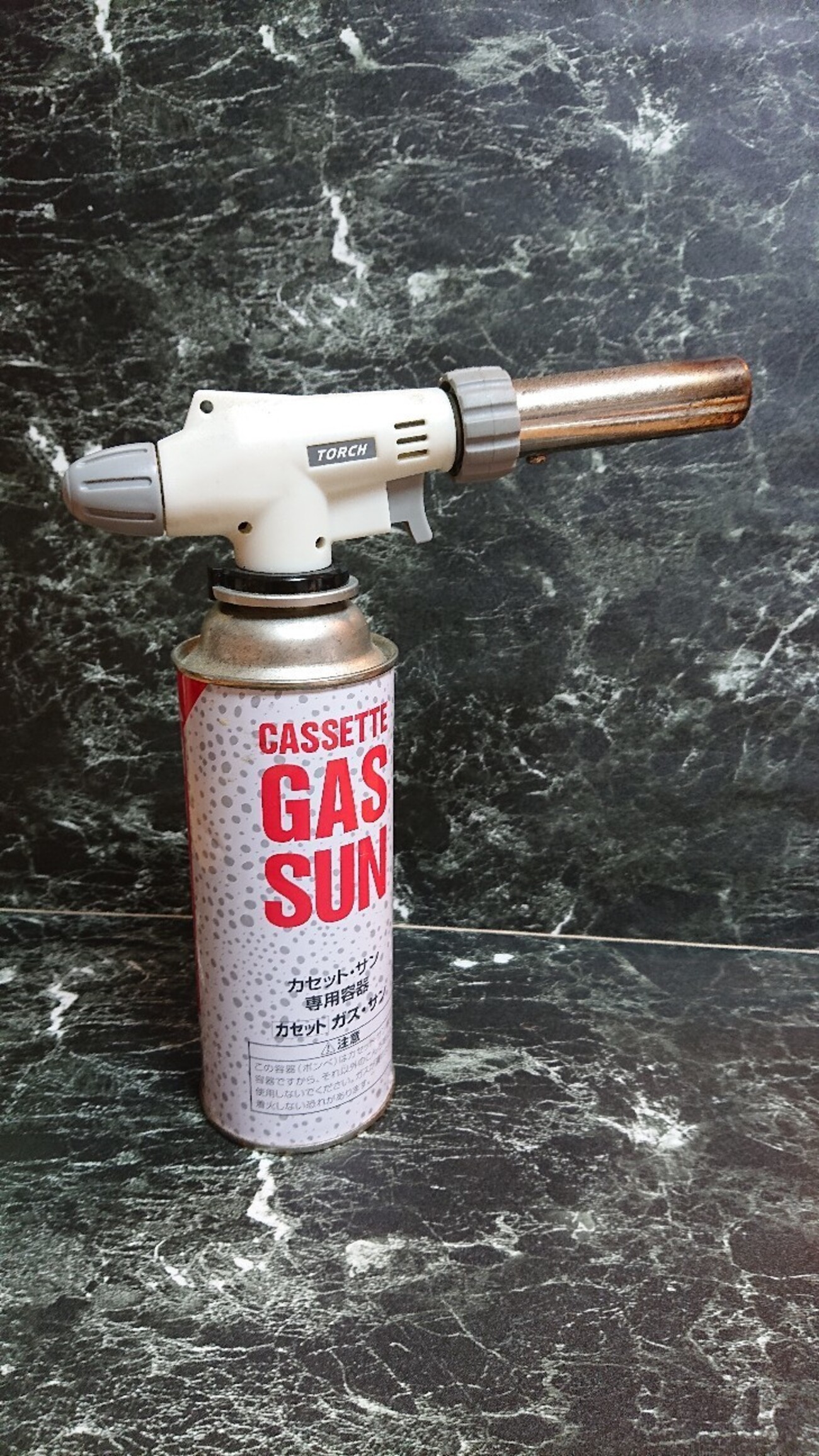 焦がしバターとりんごのミニケーキ