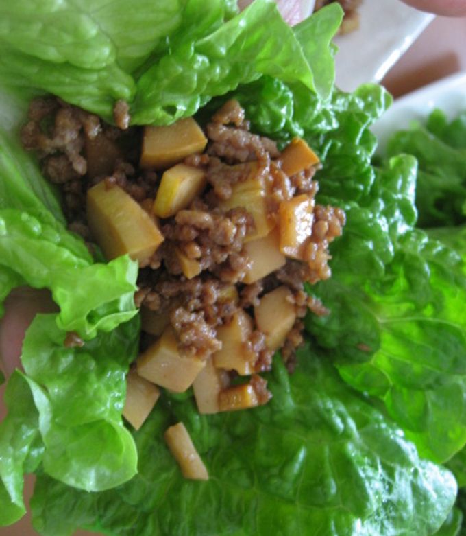 高タンパク！ピリ辛、鶏むねひき肉のレタス包み♫