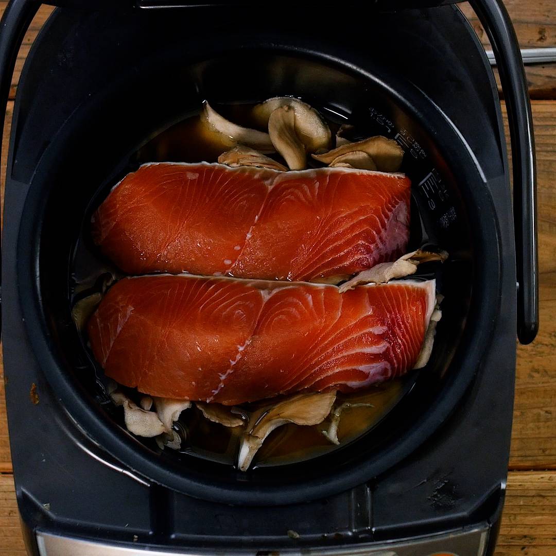 ♪鮭の炊き込みご飯バター醤油風味♪