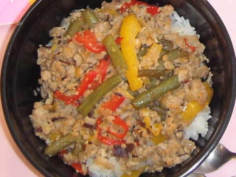 肉みそキャベツロコモコ丼