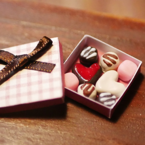 パッケージも中身もかわいいバレンタインチョコ25選！ギフト向きのおしゃれなブランドからセレクトHANKYU FOODおいしい読み物フード 食品・スイーツ 阪急百貨店公式通販 HANKYU FOOD