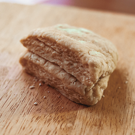 レシピ薬菓クッキー🇰🇷 ⁡ ⁡ ミニヤッカを使ったクッキーです🍪 ⁡ 混ぜて焼くだけなので比較的簡単に作れます！シナモンでちょいクセのある感じが美味しすぎるレシピです😋 ⁡ ⁡ ⁡ ⁡ ⁡ ⁡ ⁡ ⁡ ⁡ ⁡お菓子作りお菓子作りレシピレシピおうちカフェおうちごはん