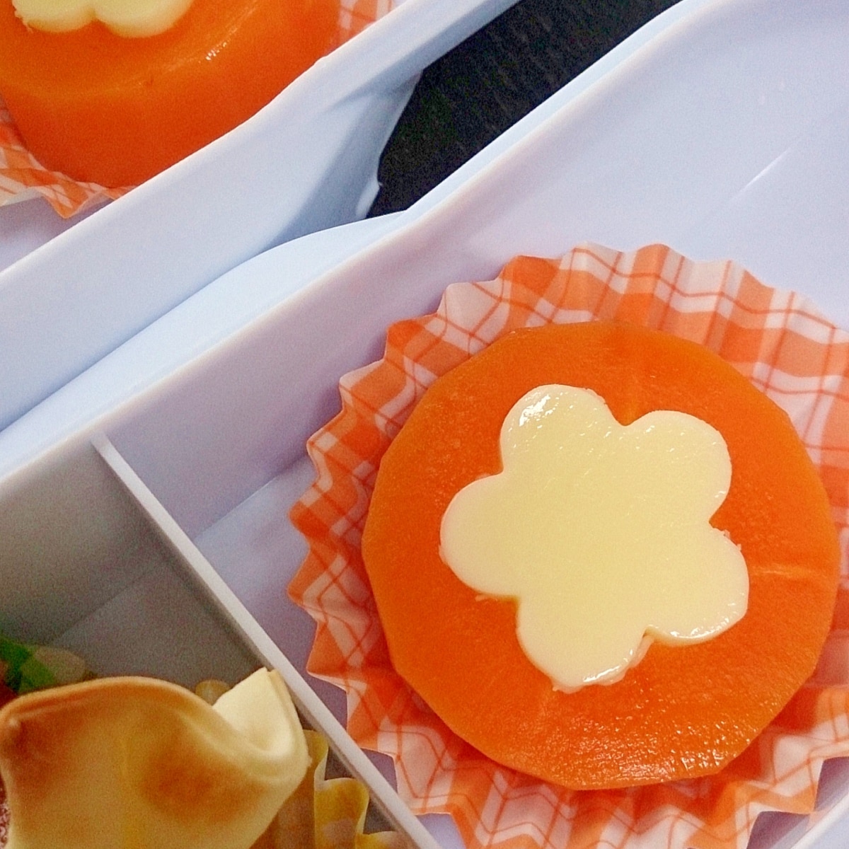 お弁当の彩りに♪飾り切り人参の麺つゆ味 レシピ・作り方 by 小みかん - 楽天レシピ