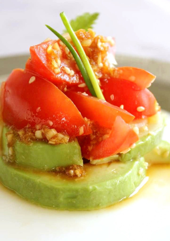 レンジで簡単 小松菜とトマトのナムルゆり子のおいしい暮らし