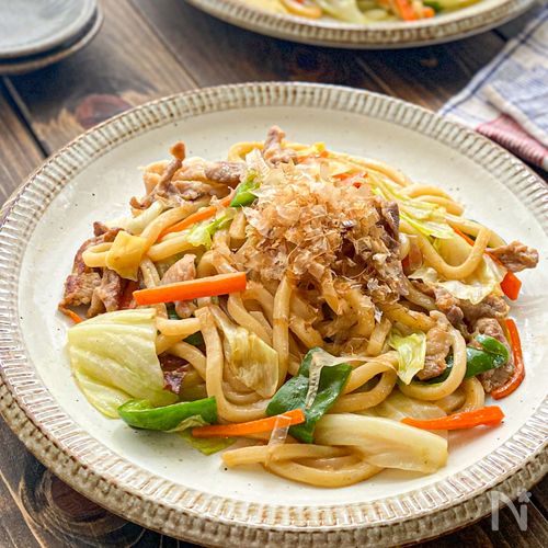 キャベツが美味しい☆しょうゆベースの焼きうどん