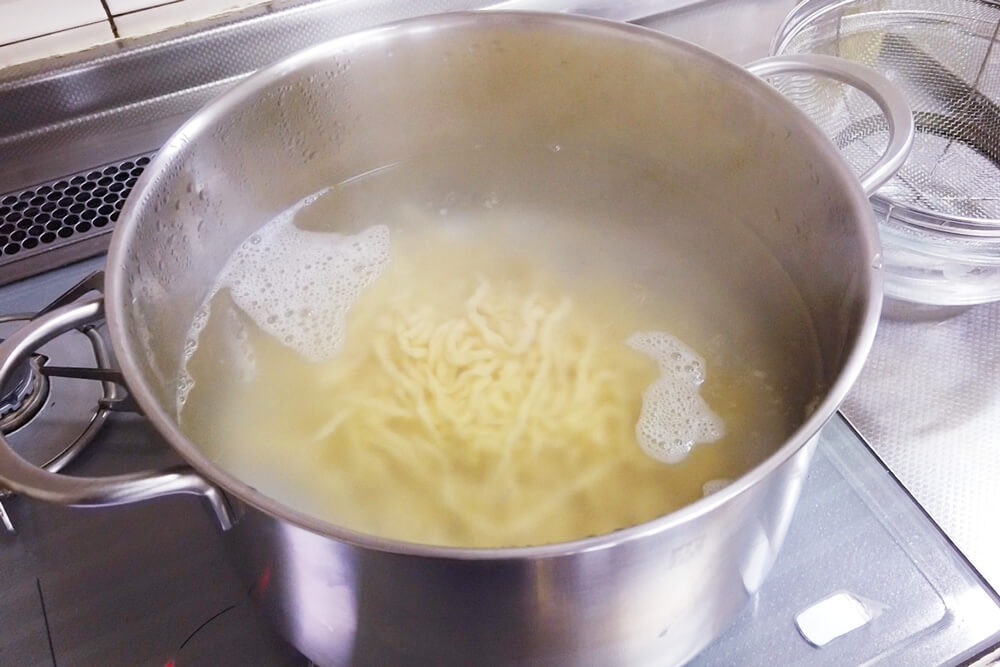 カンタン♪ 手打ち沖縄そば麺の作り方 パスタマシーン編 - ねこのめダイアリ