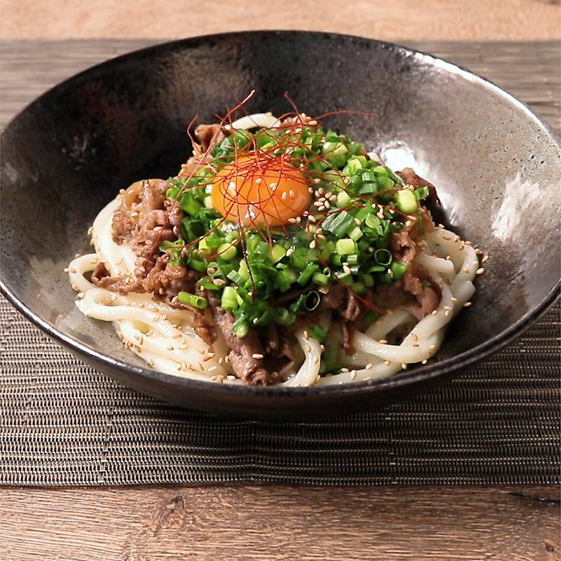 これがあれば簡単！「焼肉のたれ」で作る“汁なしうどん”フーディストノート