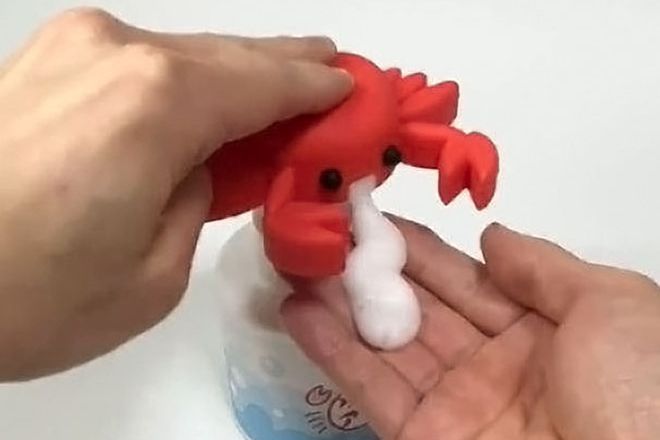 泡を吹くカニの写真素材・画像素材 Image 50611335