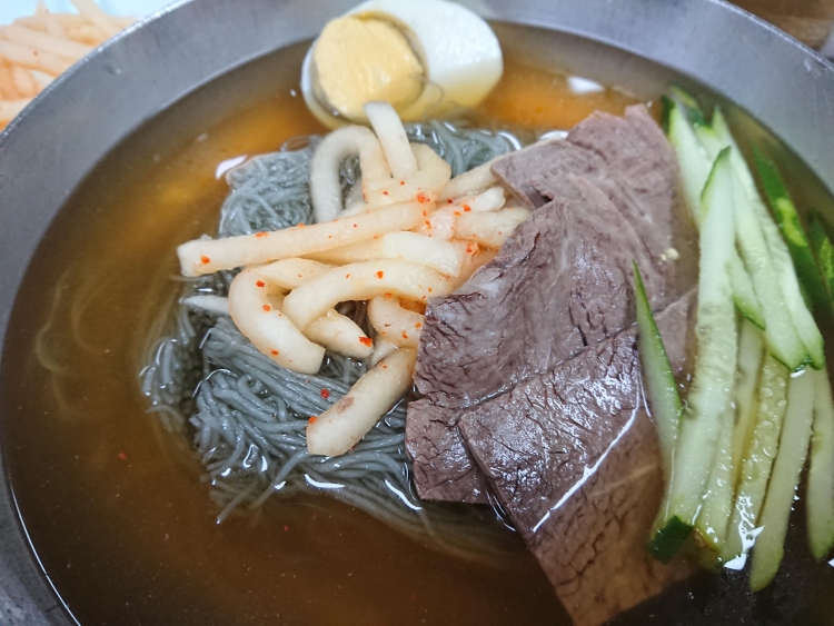 人気ポッサム店『チョンダムンポッサム』の詳細