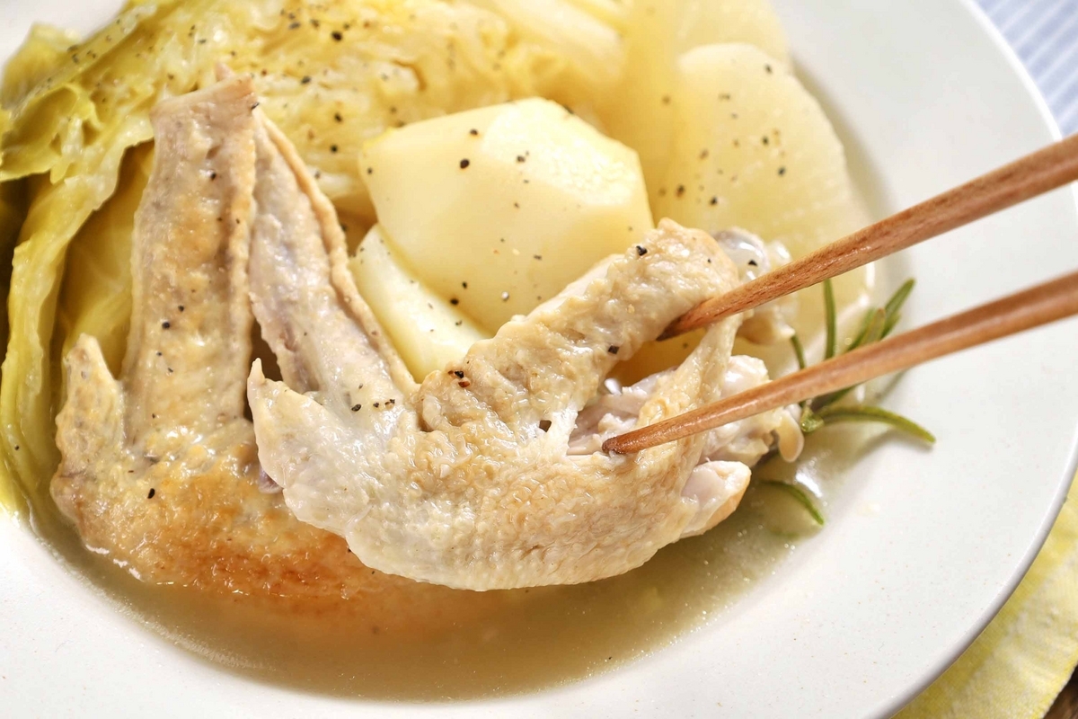 手羽元と根菜のポトフ