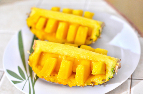 パインのおしゃれな切り方 パイナップルの筒形切りバナナとパイナップルの情報発信バナナ・パイン研究所