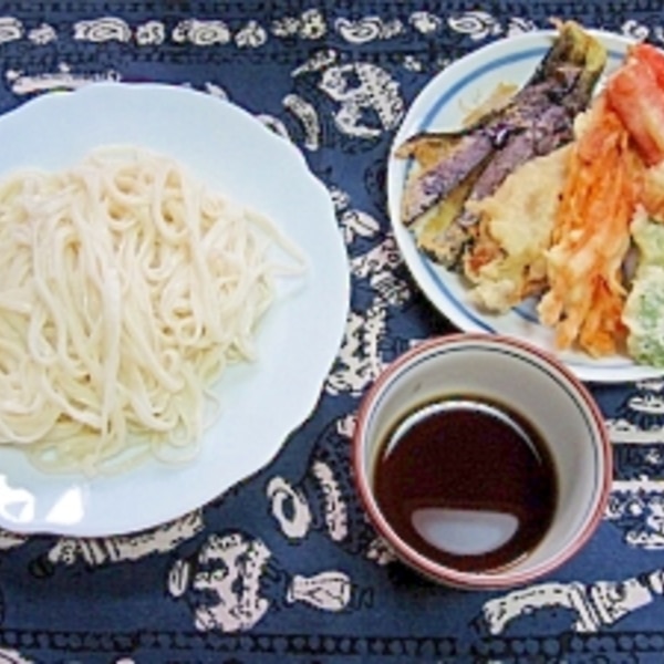 ざるもかけもこれでOK！「うどんつゆ」の作り方