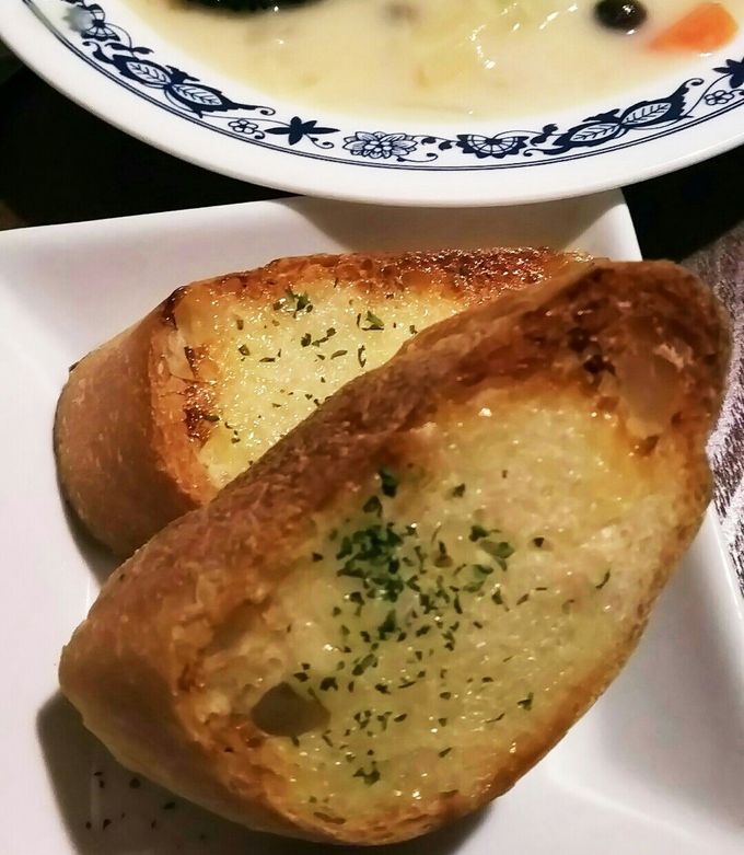 献立に困った時に シチューに合うパン料理！人気のレシピ15選の人気レシピ・作り方デリッシュキッチン