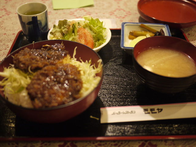 県産豚ロースをおそば屋さんのソースかつ丼に、天然水で打ったそば・うどんとセットです。 🍴ソースかつ丼セット 💰￥1,150 🏠そば処大村 関根📍前橋市関根町2-7-15 📞027-233-5235 🈺11:00~14:30,17:00~19:30 🈶営業時間内 🆖火夜、水🅿️15台t1グランプリグルメ