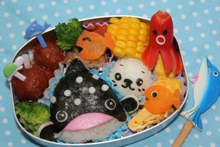 小さな足あと***:キャラ弁**水族館遠足**