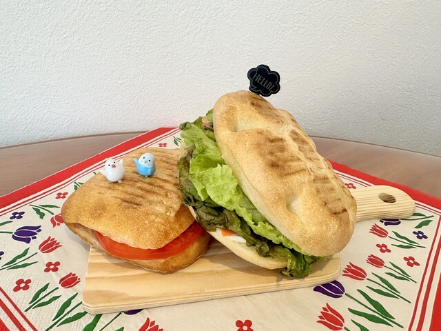 早稲田に本格パニーニ専門店！ 人気パン屋『神田川ベーカリー』が手がける『Abukri EHI PANINO！』の魅力とは2024年3月22日-エキサイトニュース