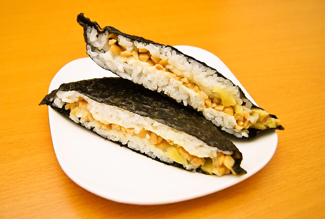 作ってみたい！」と思った方は宜しければ「🙆‍♀」で教えてください☺️ .とろっ豆で納豆チーズ焼き.混ぜて焼くだけで美味しい1品。とろっ豆の豆の旨みが広がり、ほっくりとした食感がおいしいです☺ .おうちごはん簡単おかず簡単レシピ簡単おかずレシピ