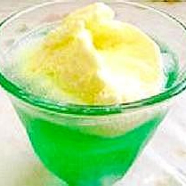 クリームソーダの作り方かき氷シロップアレンジ!! 簡単お菓子作りレシピ